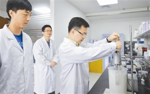 从硅谷到实验室 一位海归科学家如何用世界领先的环保材料改变中国制造